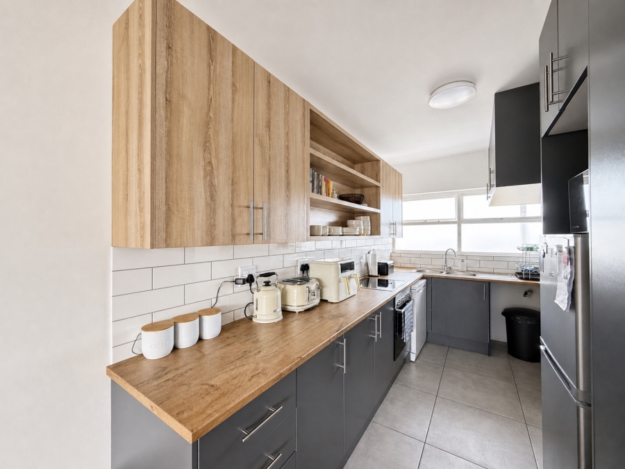 2 Bedroom Property for Sale in Wynberg Upper Western Cape
